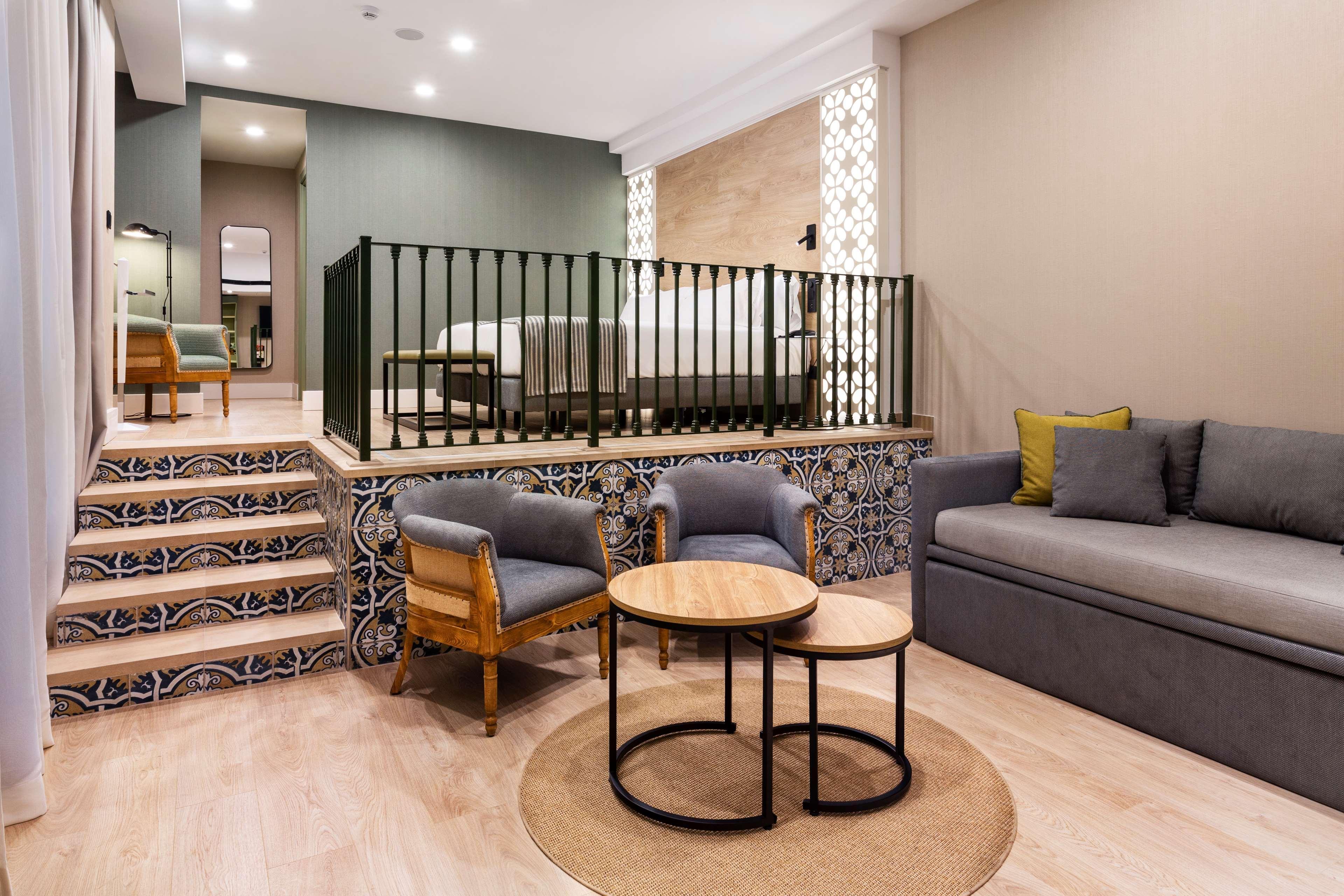 Catalonia Santa Justa Hotel Севиля Екстериор снимка