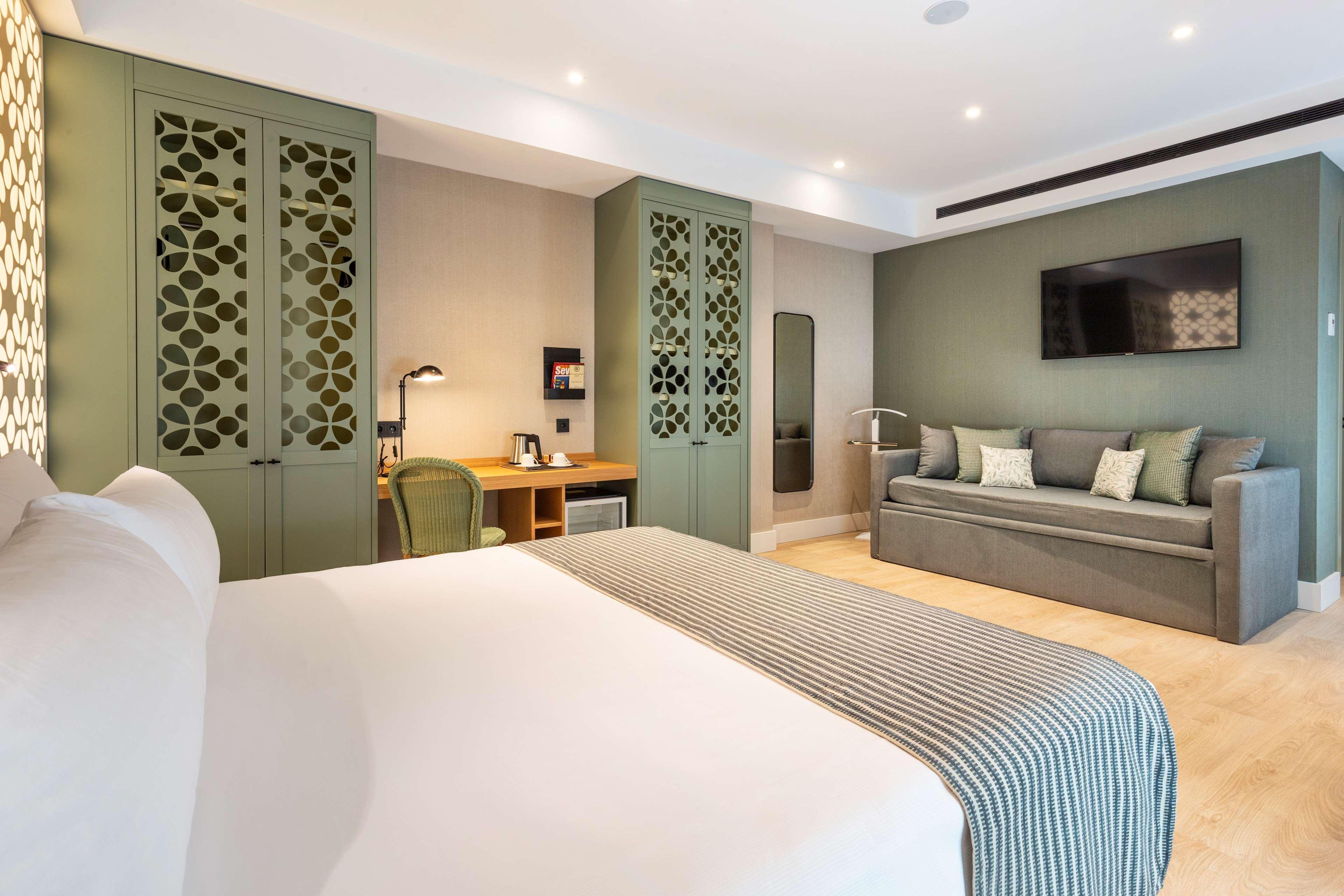 Catalonia Santa Justa Hotel Севиля Екстериор снимка