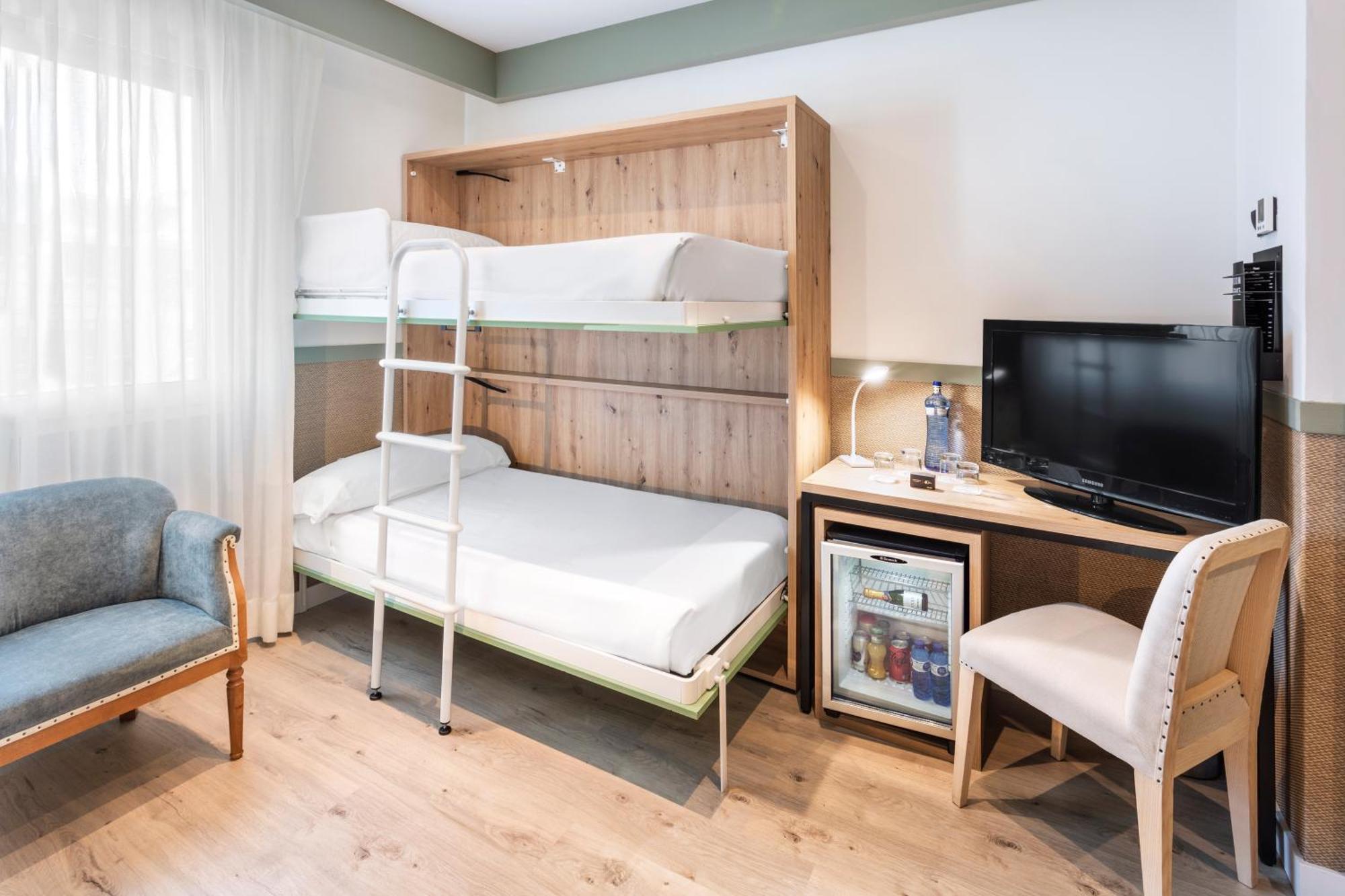 Catalonia Santa Justa Hotel Севиля Стая снимка