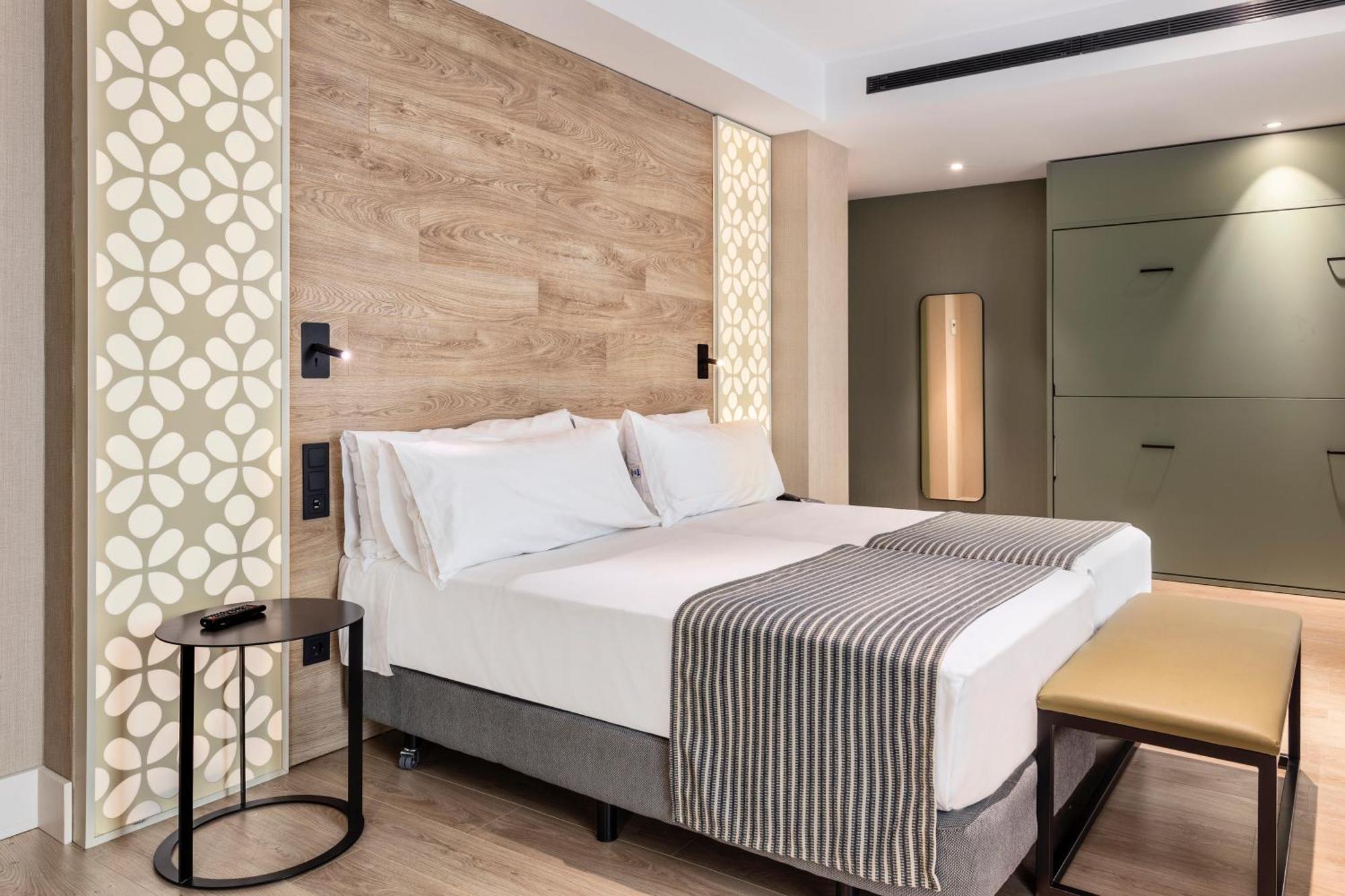 Catalonia Santa Justa Hotel Севиля Стая снимка
