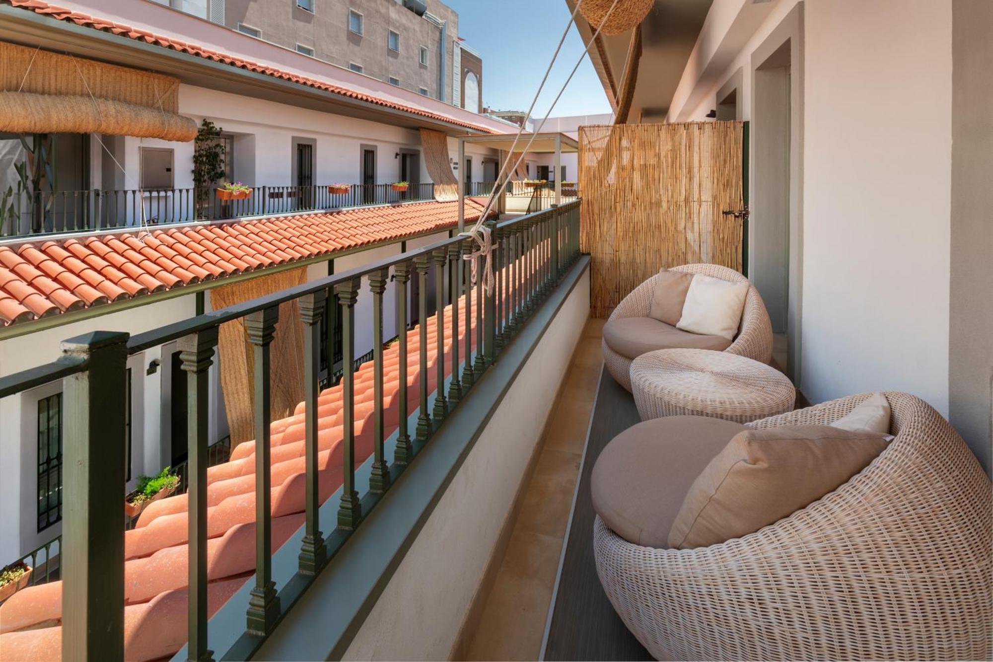 Catalonia Santa Justa Hotel Севиля Екстериор снимка
