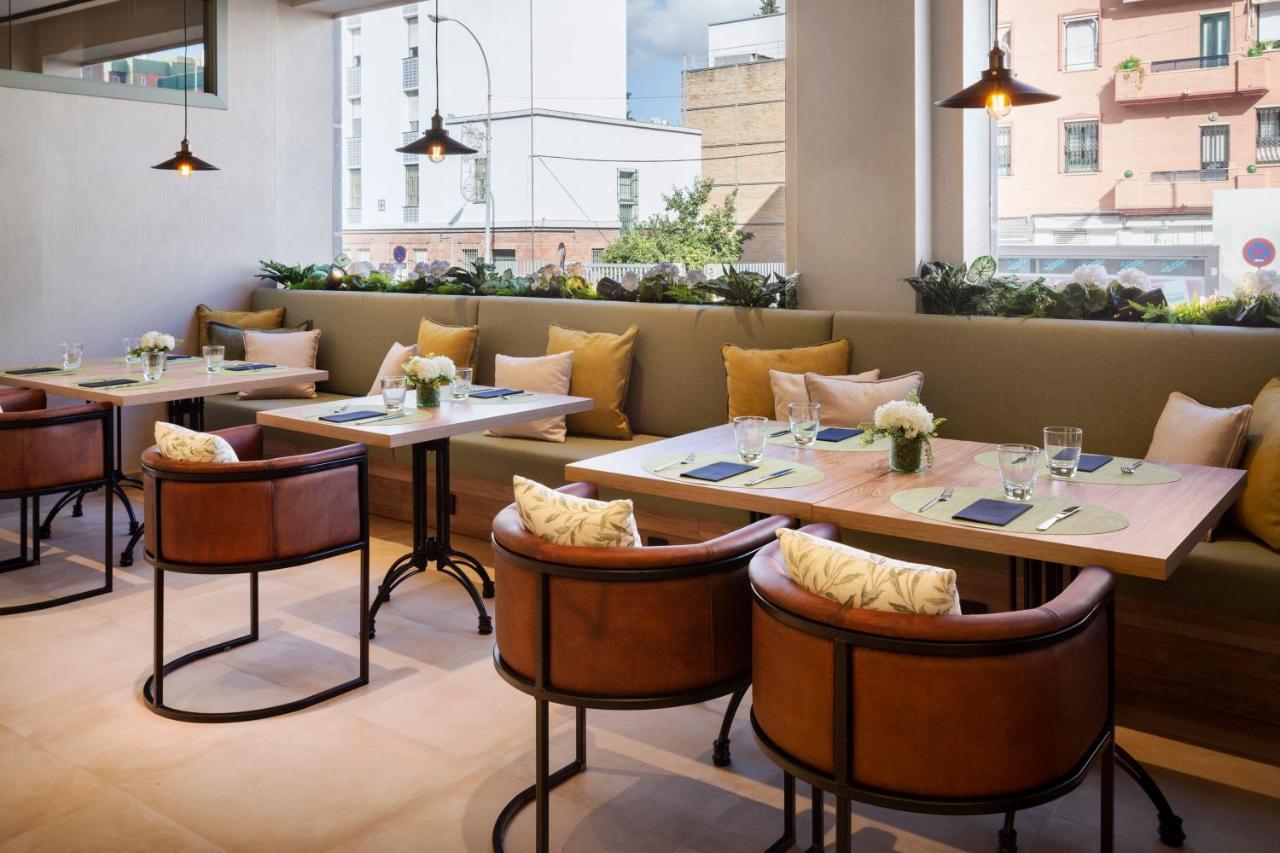 Catalonia Santa Justa Hotel Севиля Екстериор снимка